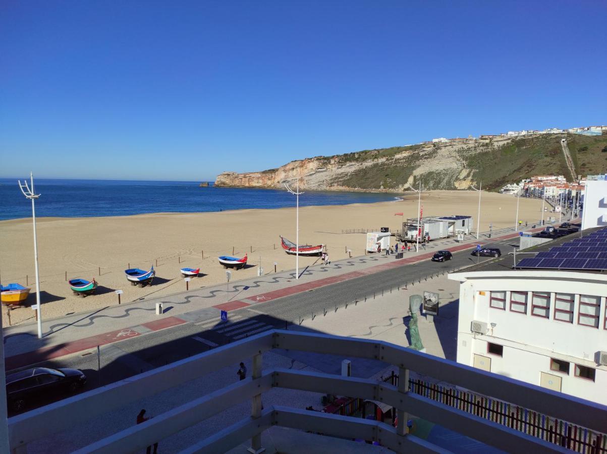 Beachfront Apartment Nazaré Exterior foto
